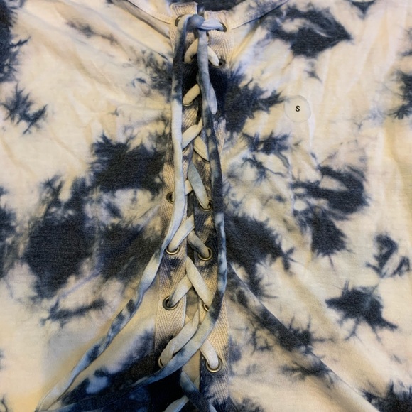 Lace up tie dye t shirt NWT - Picture 2 of 4